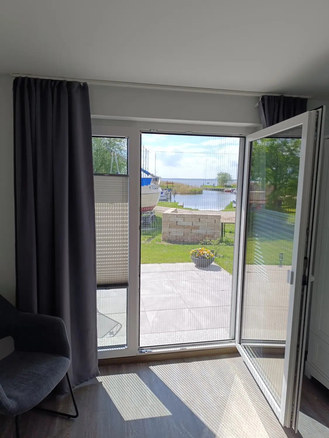 Wasserblick Loddin – Ferienhaus „Haus Seebrise“ – Außenansicht