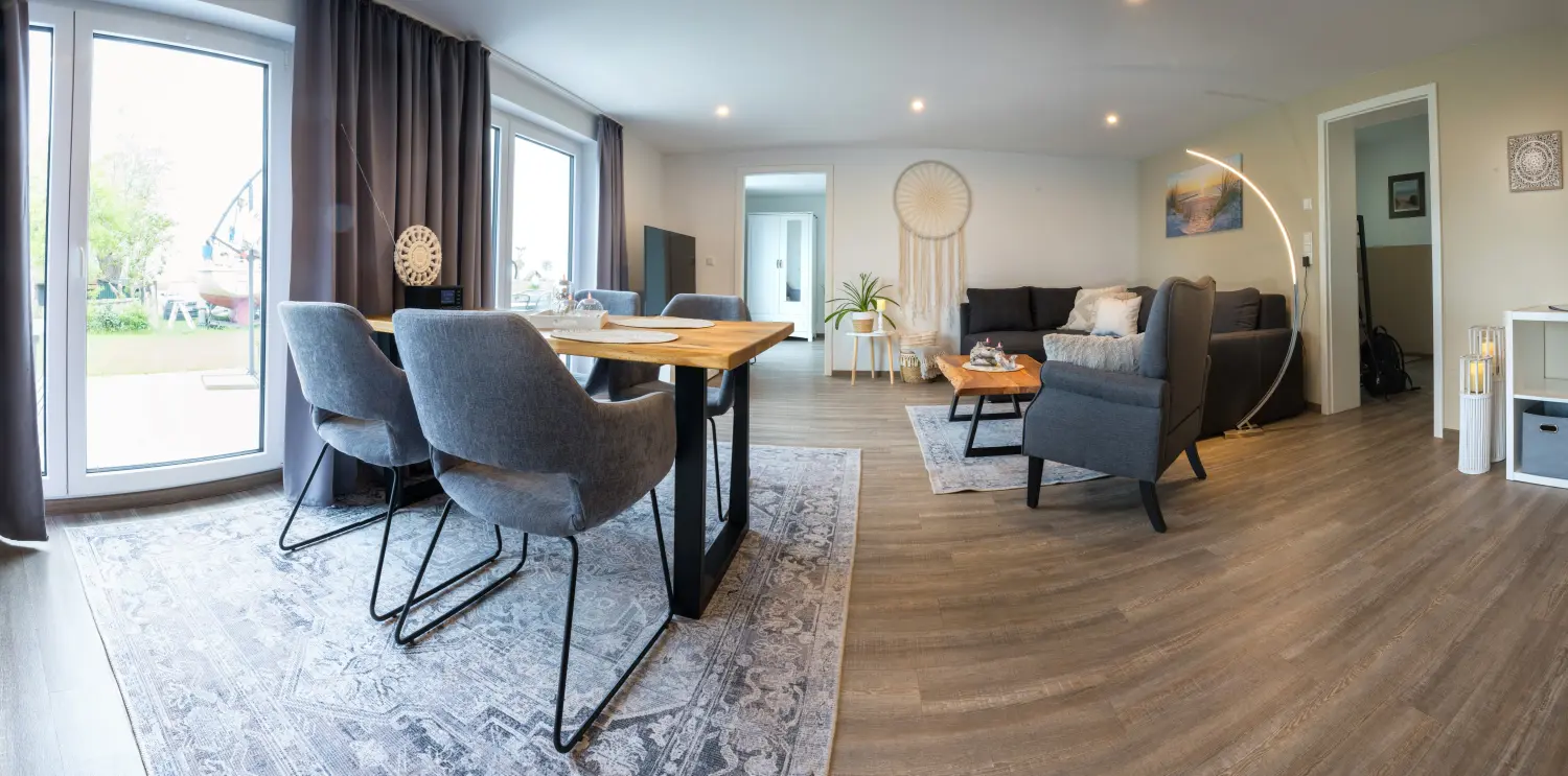 Wasserblick Loddin – Ferienhaus „Seebrise“ – Wohnraum